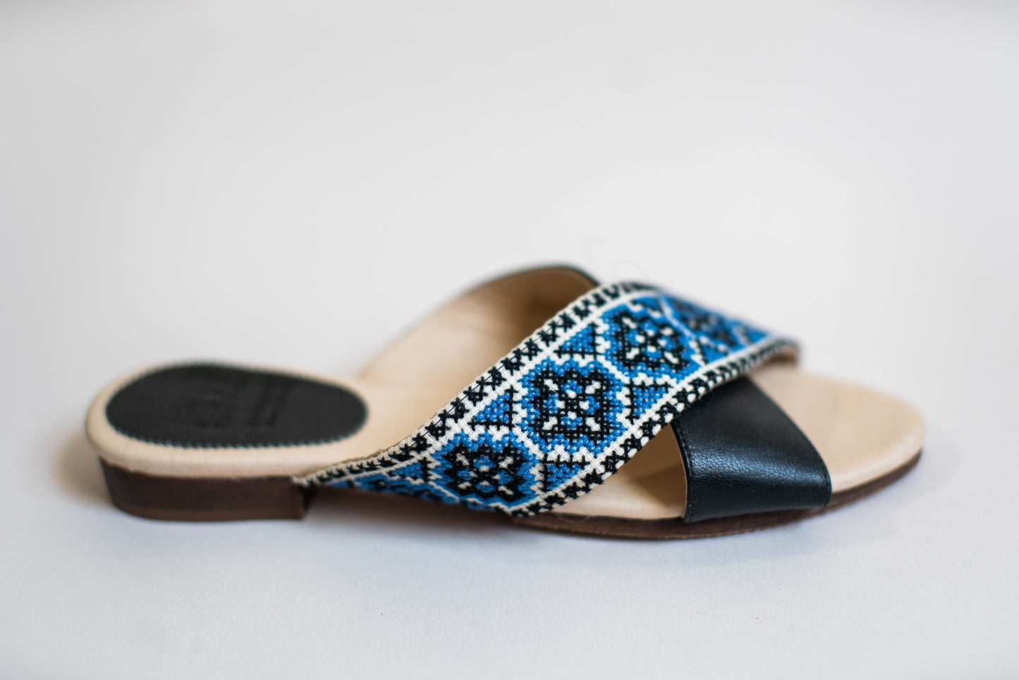 Tatreez Cross Sandal - Sapphire Blue