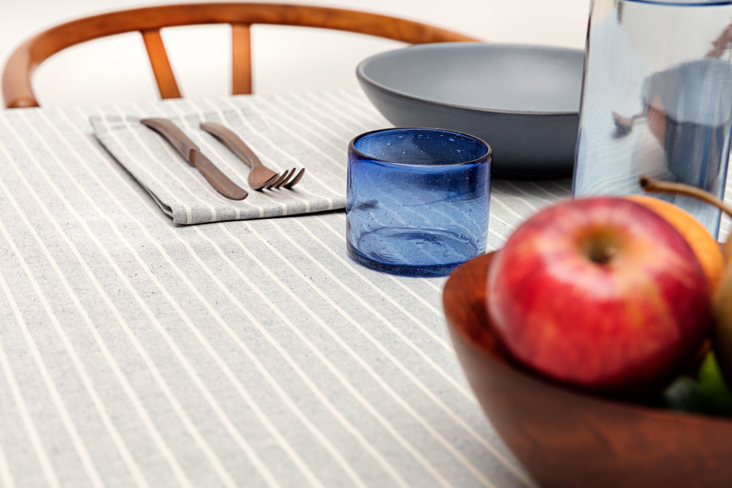 Tablecloth / Grey Striped